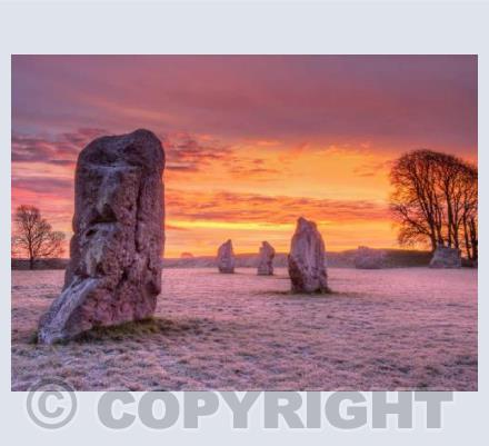 Magenta Dawn, Avebury