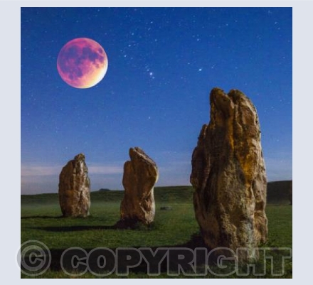 WL_29 Blood Moon over the Stones