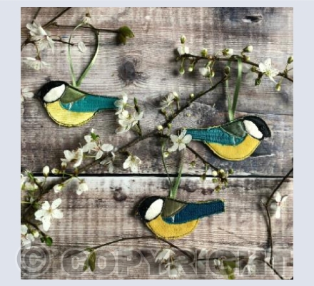 Spring Great tits