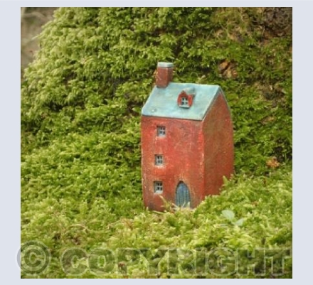 Yr Tŷ Tal Coch ~ Thje Tall Red House